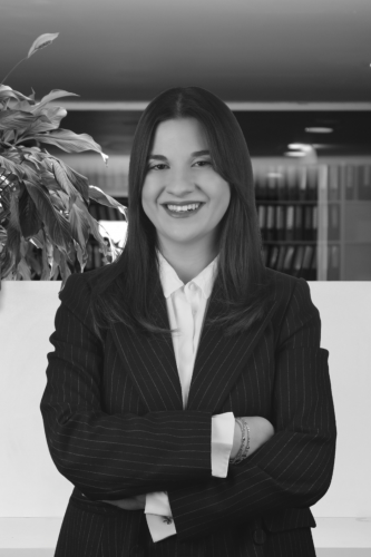 Av. Sena YAŞAR LL.M.